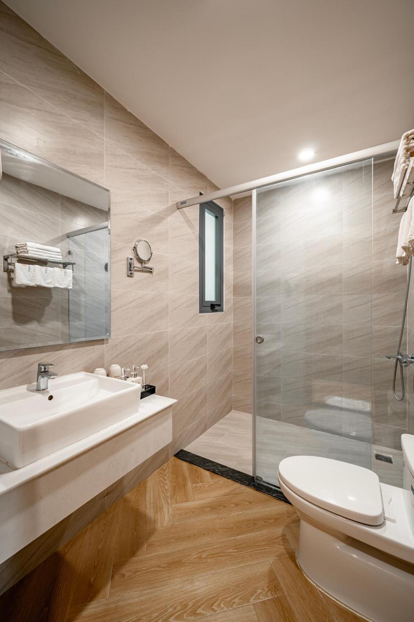 Net Viet Hotel Vincom Soc Trang Buitenkant foto